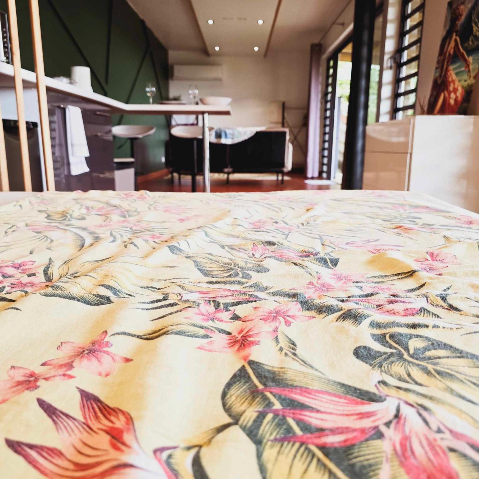 Fare Toahana, Accommodation With A Ocean View Faaa Εξωτερικό φωτογραφία