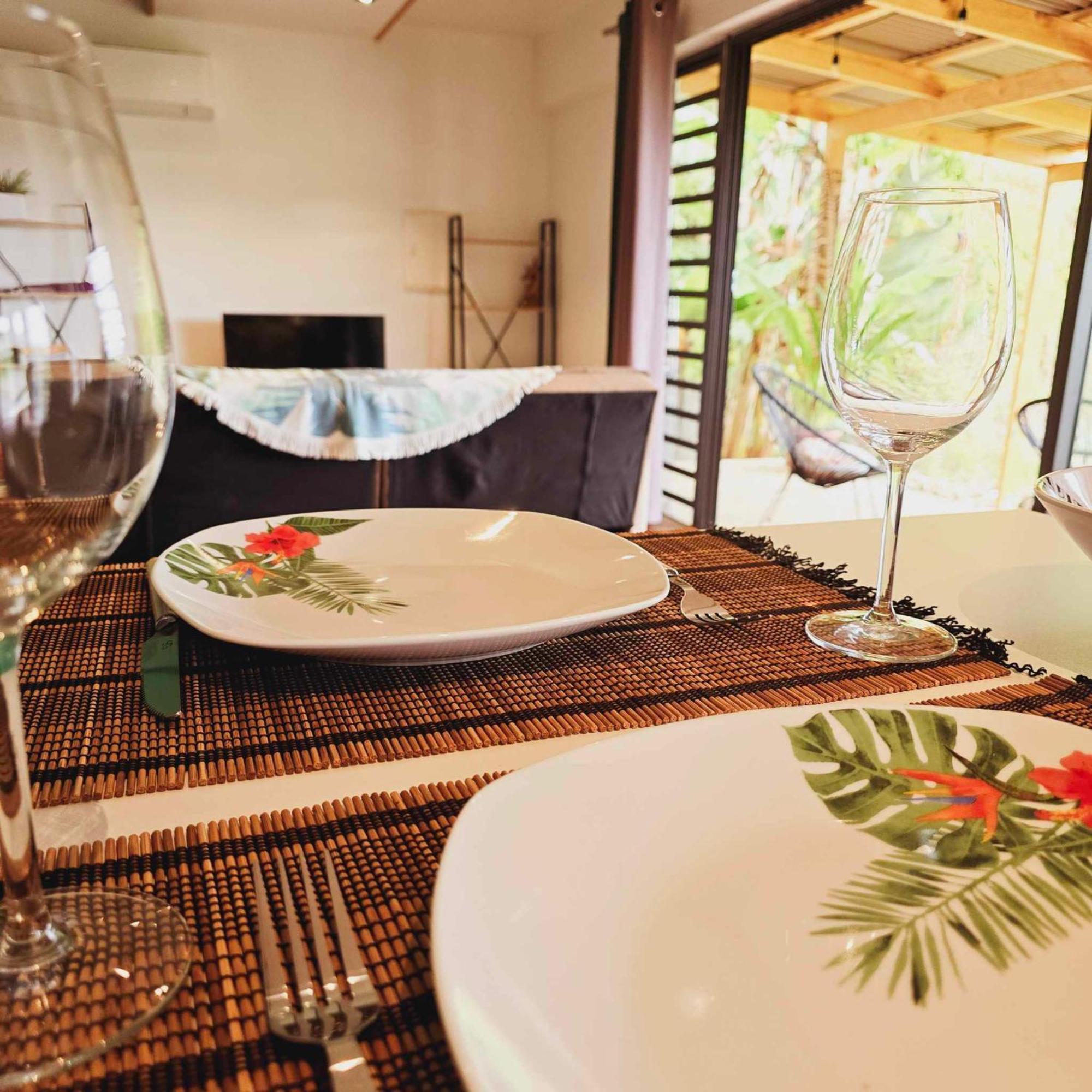 Fare Toahana, Accommodation With A Ocean View Faaa Εξωτερικό φωτογραφία